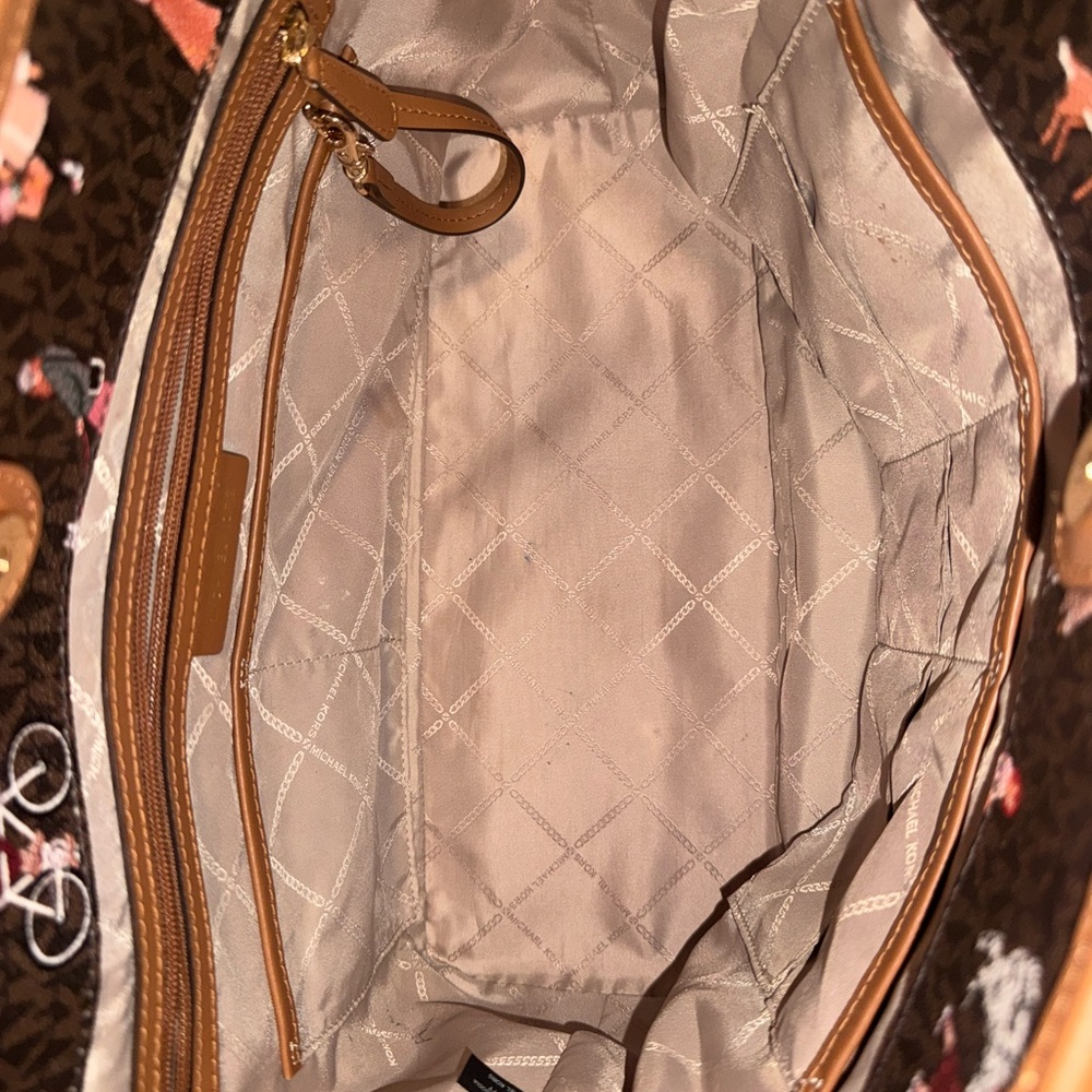 Brown Patterned Michael kors Tote Bag with Tan Straps - Picture 4 of 5